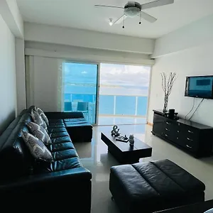 https://superior-apartment-deluxe-14th-floor-poseidon.cartagena-hotels.org