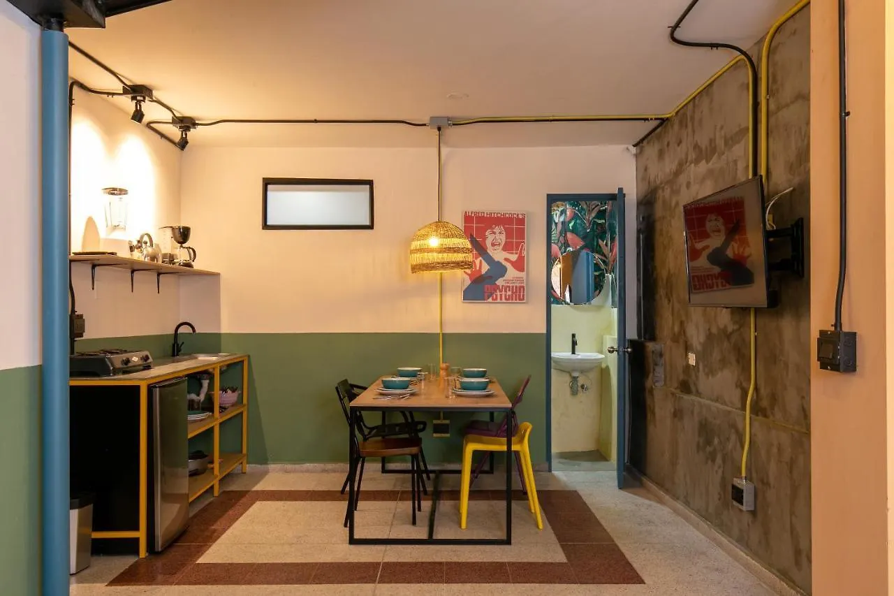 Poblado Manila Studios 11A Medellín